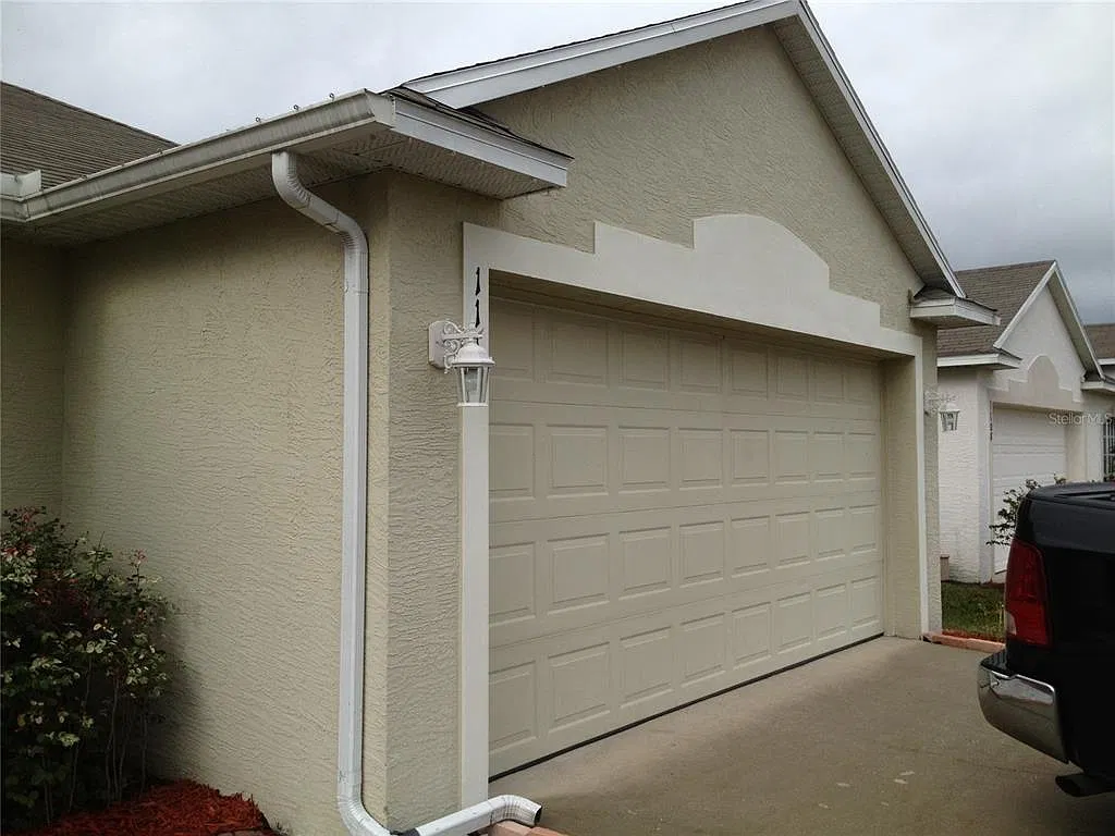 4 bed, 2.0 bath, 2145 sqft, $2,700 — Photo 4