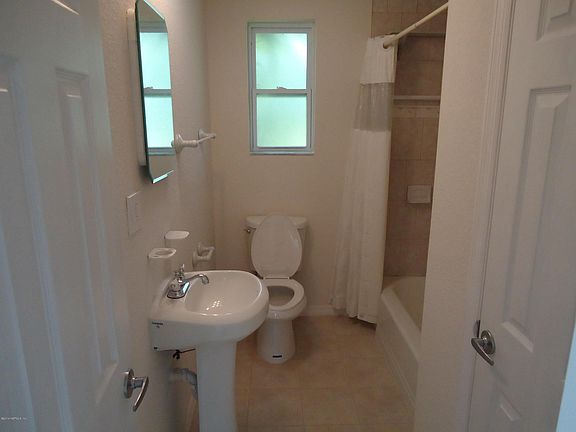 2nd image of 1450 Palm Ave #1450