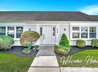 495 Newport Way #B, Monroe Township, NJ 08831