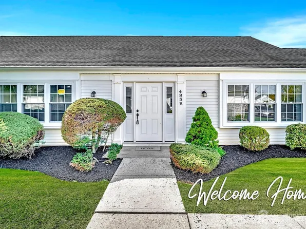 495 Newport Way #B, Monroe Township, NJ 08831
