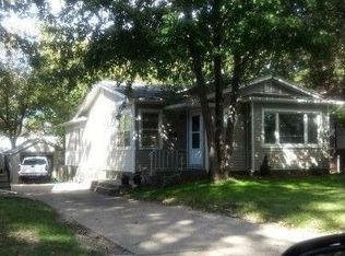 2705 Moyer St, Des Moines, IA 50310