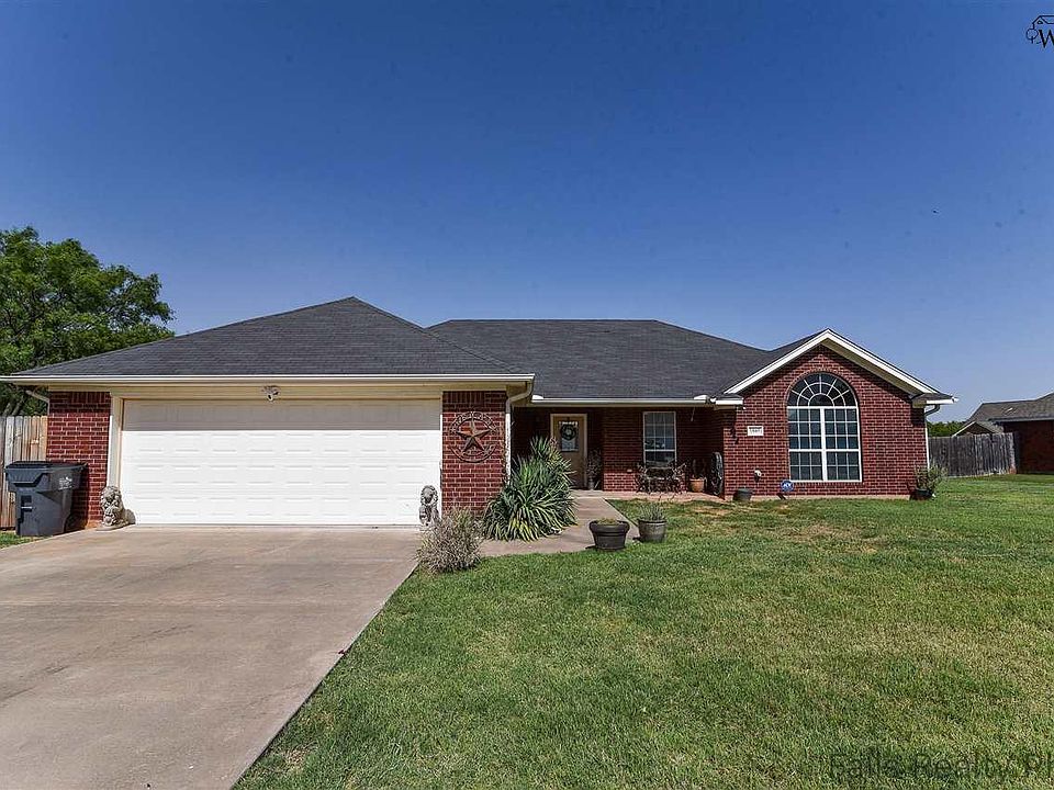 1st image of 5805 Lerma Ln