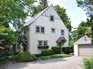 9 Sarven Ct, North Tarrytown, NY