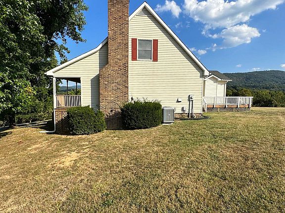 5th image of 3840 Rivermont Dr