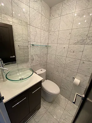 Rented by Apartment Luxe Realty Group, Inc | media 31