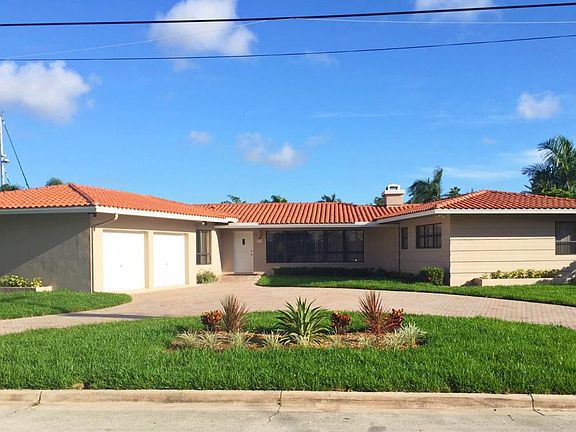 4th image of 2765 NE 16th St