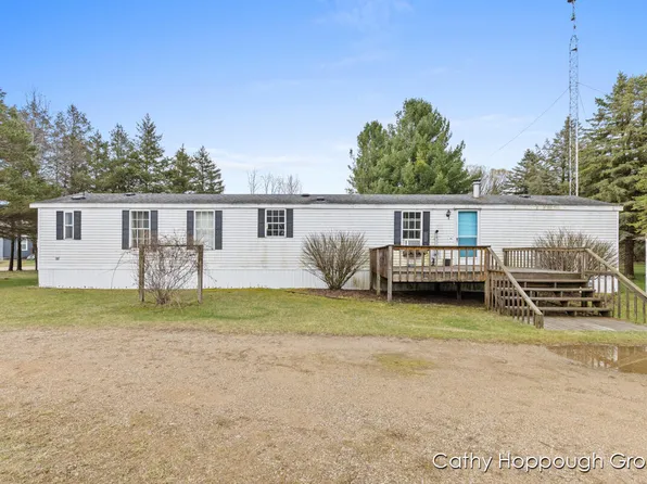 3200 E Condensery Rd, Sheridan, MI 48884