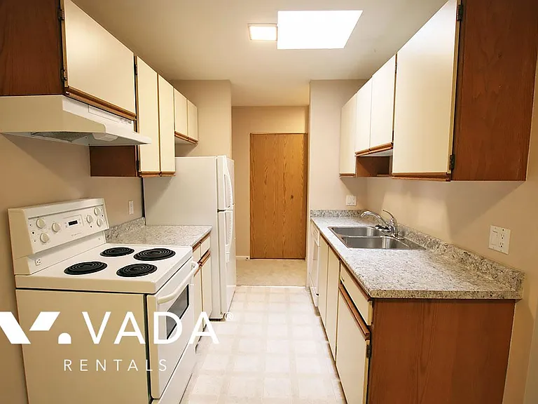 224 Garden Dr N #303 — Photo 7