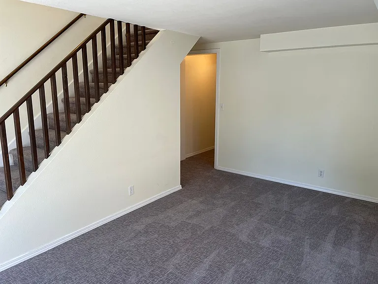 9022 20th Ave NE — Photo 18
