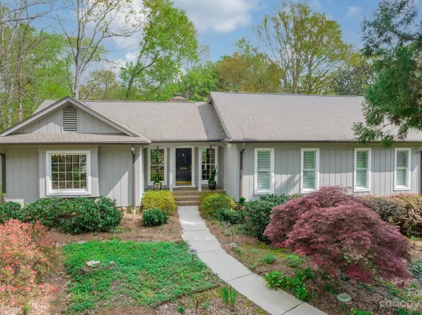 5700 McAlpine Farm Rd, Charlotte, NC 28226
