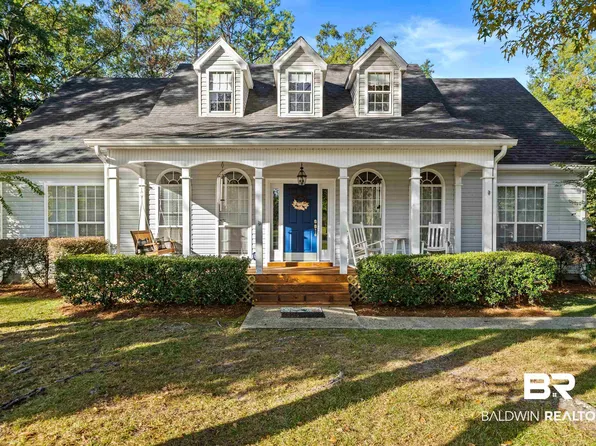 907 Mixon Ave, Bay Minette, AL 36507