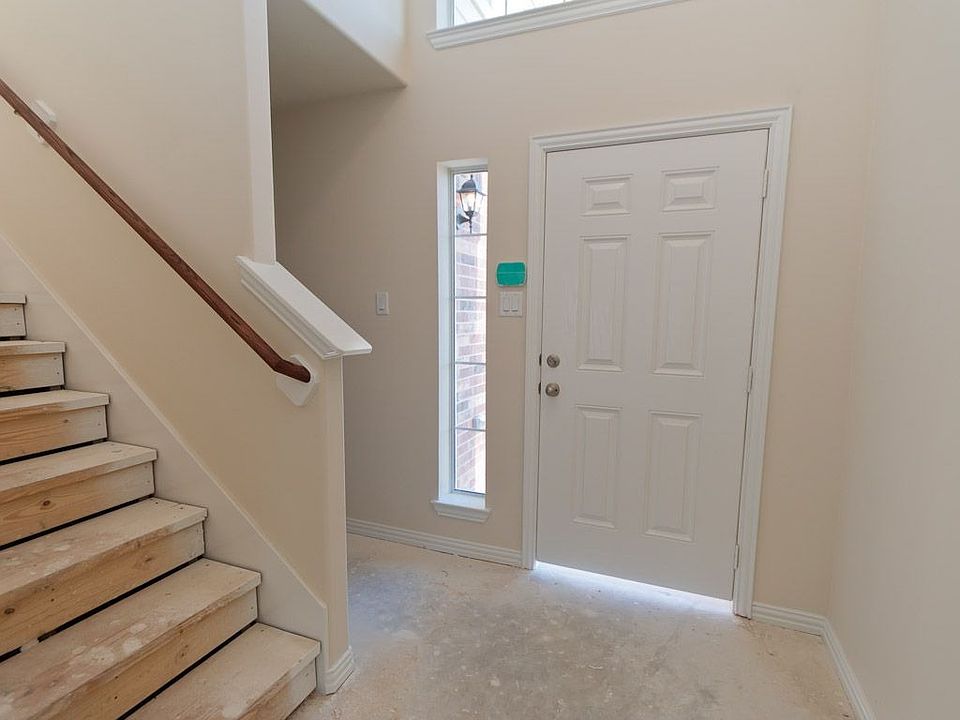 1st image of 2939 Chaplin Place Dr