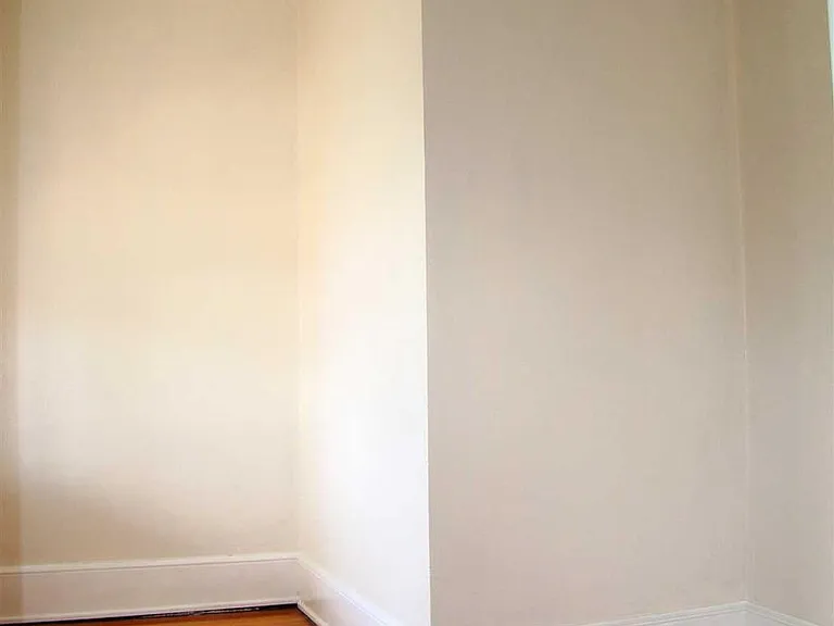 10 Worrall Ave #2 — Photo 9