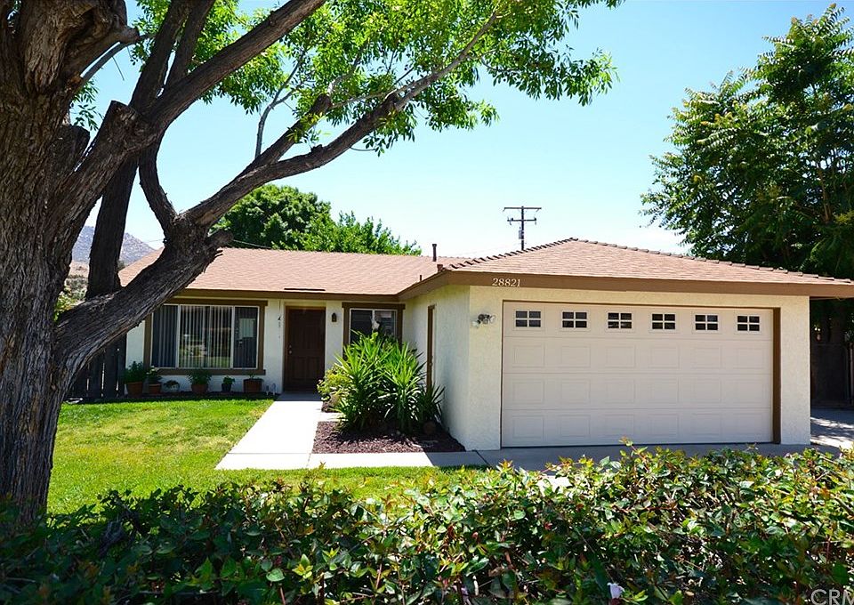 1st image of 28821 Gifford Ave