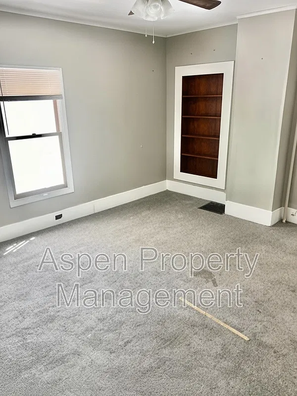 2 bed, 1.0 bath, $850 — Photo 4