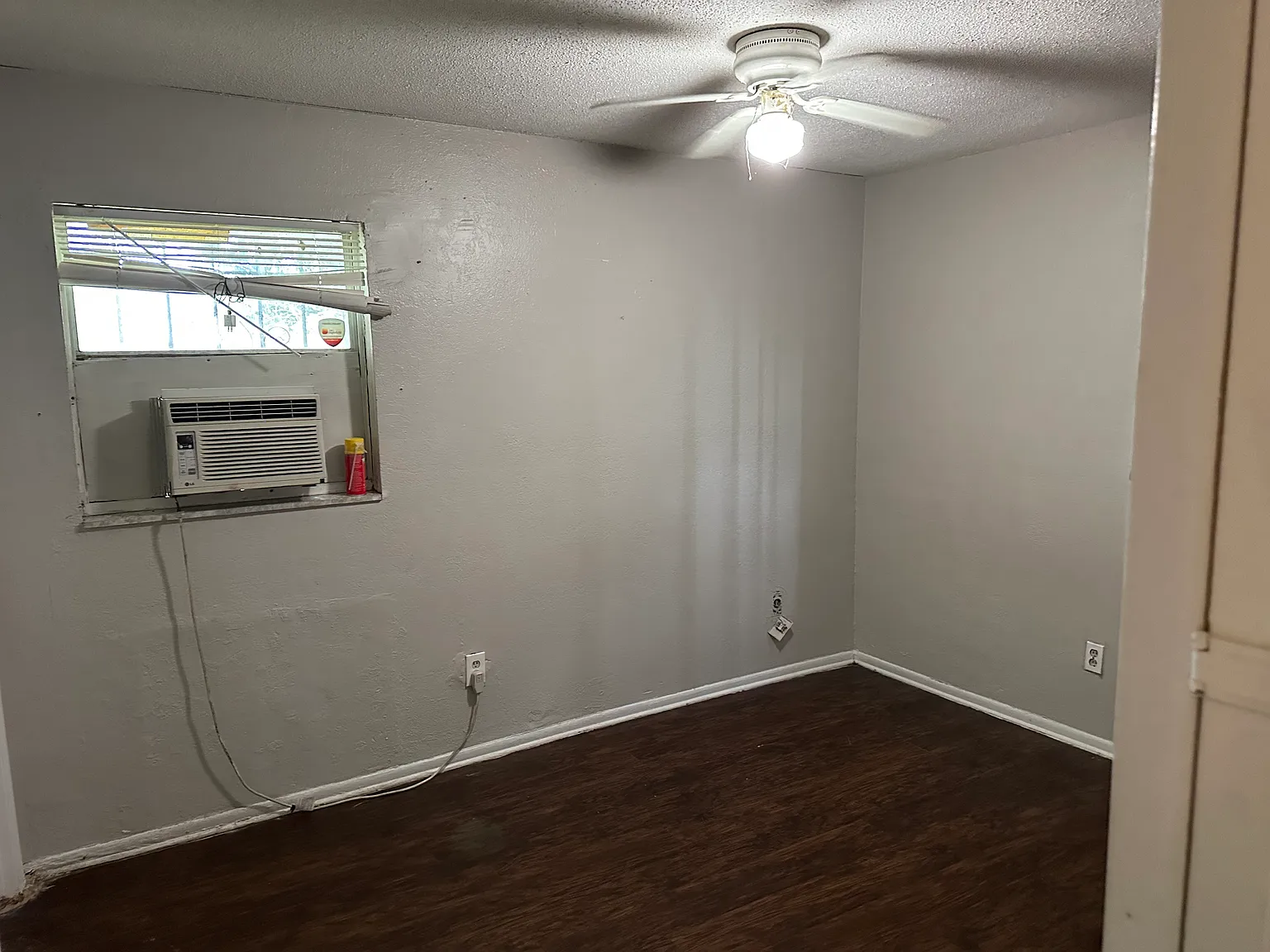 3 bed, 1100 sqft, $1,600 — Photo 4
