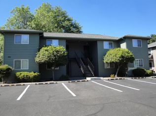 586 Van Wey Cir, Medford, OR 97524