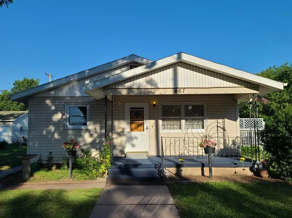 407 N Washington St, Marquette, KS 67464