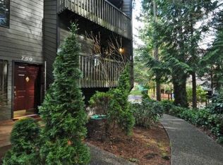 700 N 161st Pl, Shoreline, WA 98133