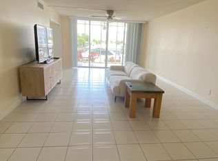 3000 NE 48th Ct APT 102, Pompano Beach, FL 33064