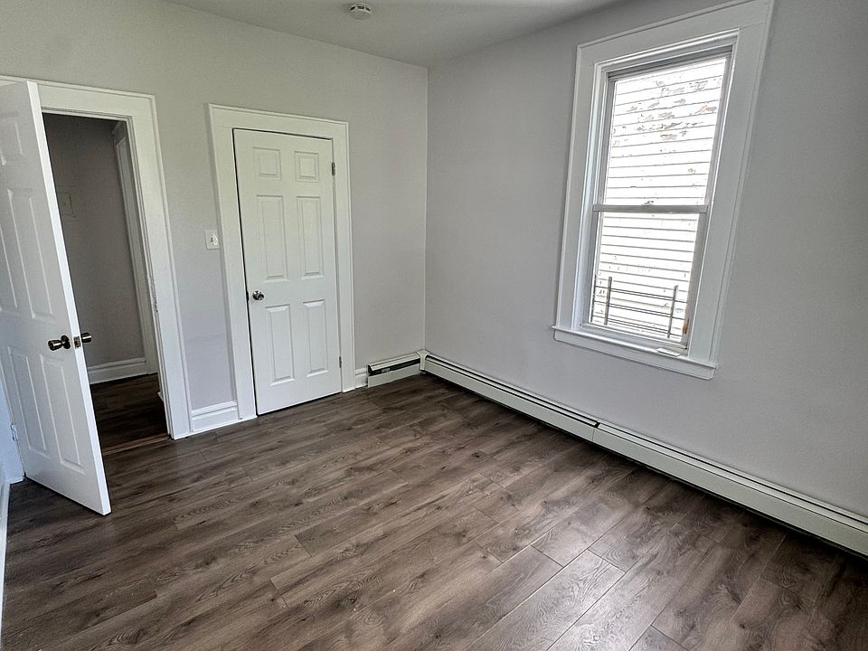 Bedroom #1