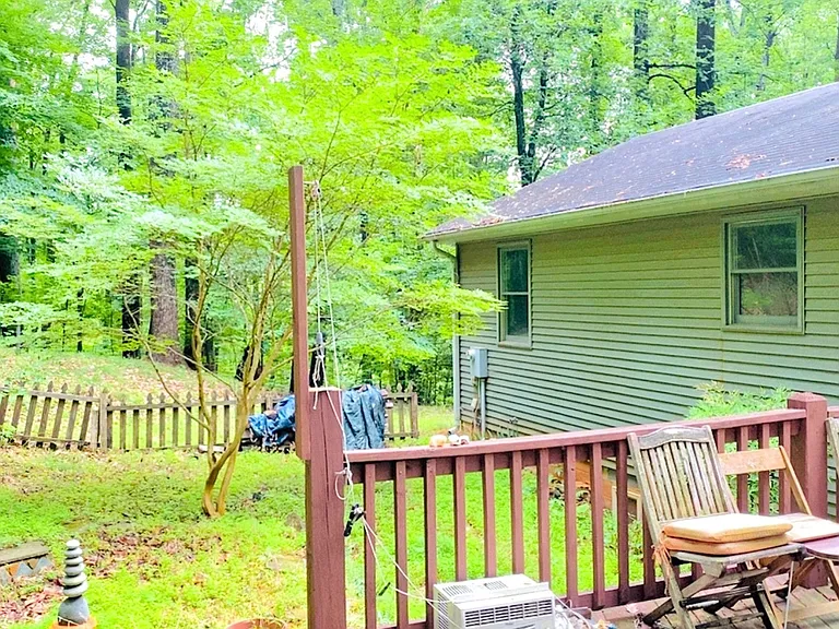 2484 Lost Hollow Path — Photo 3