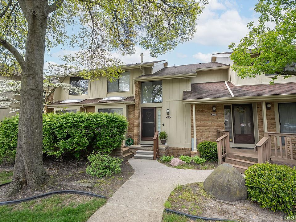 1st image of 5590 Hillcrest Cir W