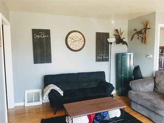 5th image of 732 S 15th St