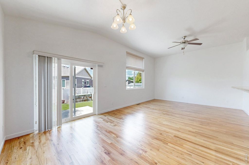 2836 Hydra Dr