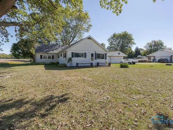 3601 Plumey Rd, Northwood, OH 43619