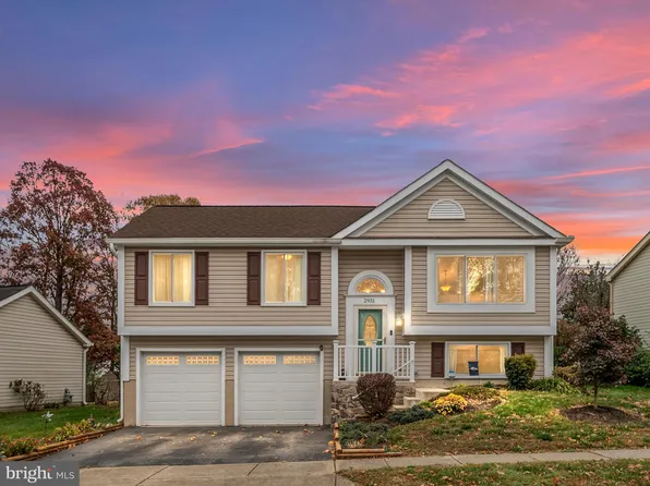 2931 Golden Fleece Dr, Pasadena, MD 21122