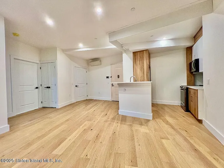 3865 Amboy Rd #3F — Photo 16