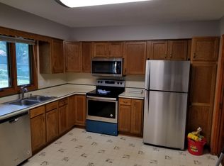 13417 Shepard St, Omaha, NE 68138