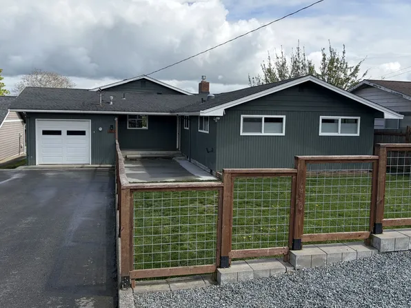 2013 I Ave, Anacortes, WA 98221