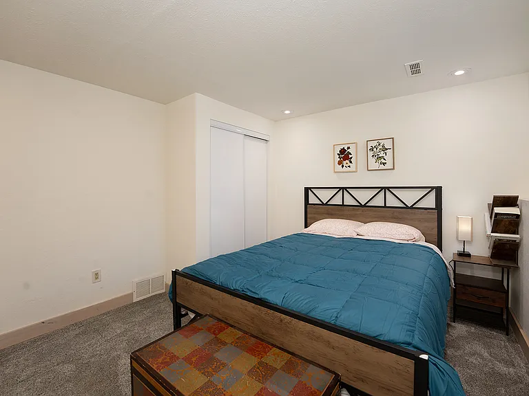 3718 E 13th Ave — Photo 13