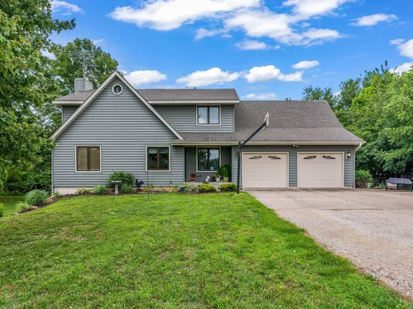 5640 SE Croco Rd, Berryton, KS 66409