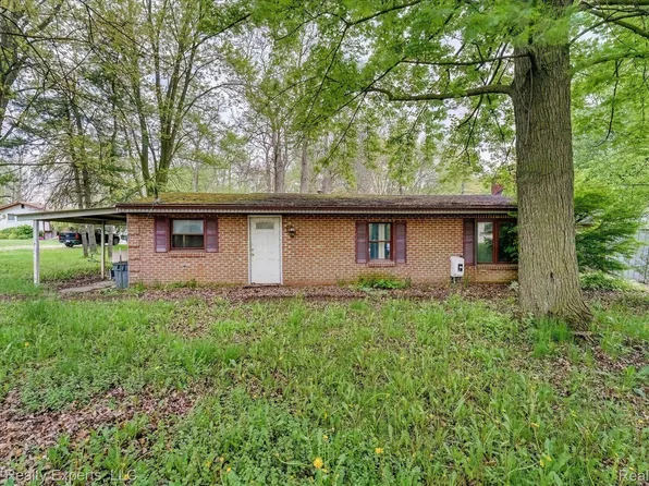 76107 Van Dyke Ave, Romeo, MI 48065