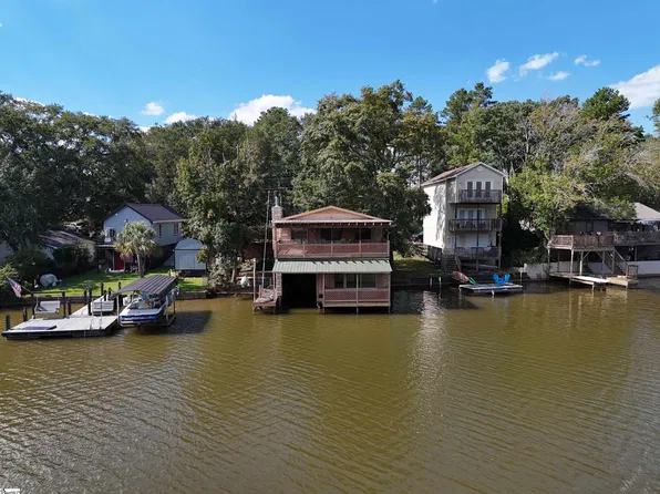 115 Club Cir, Greenville, SC 29611