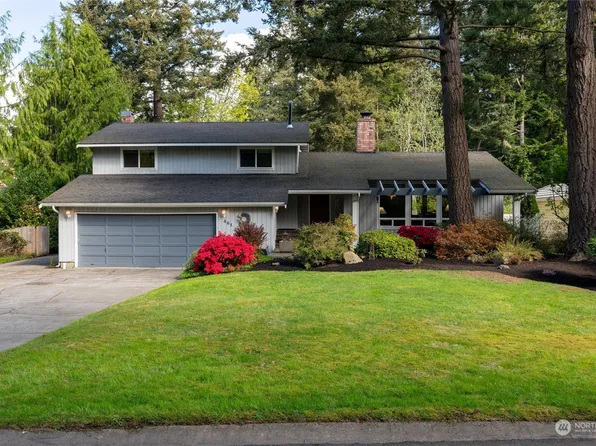 405 Viewcrest Road, Bellingham, WA 98229