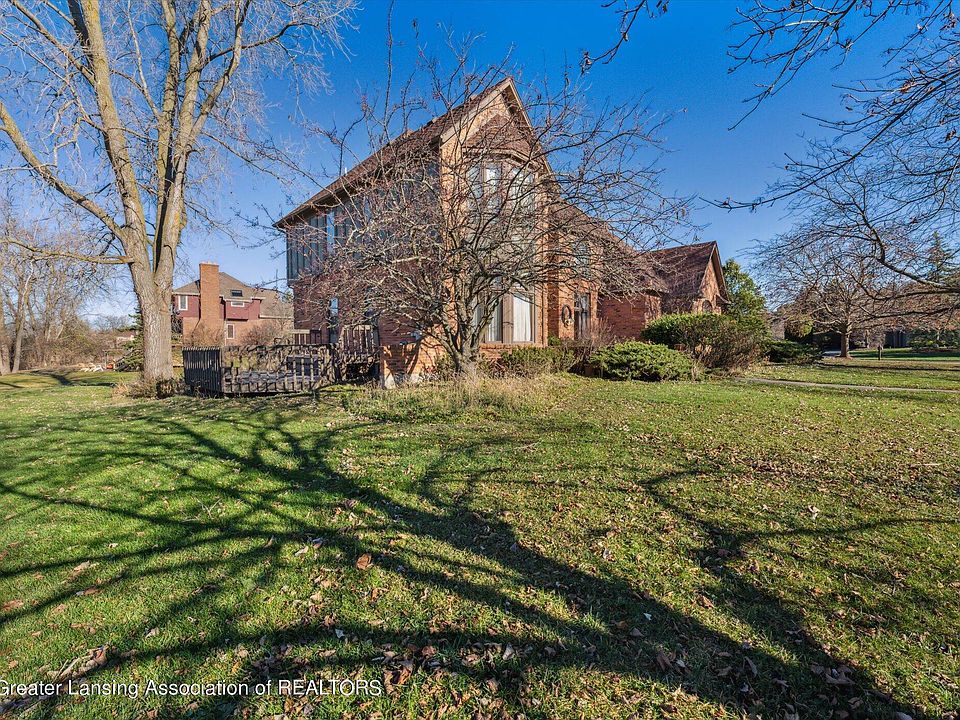 2570 Meadow Woods Dr, East Lansing, MI 48823 Zillow