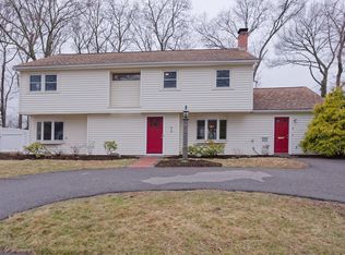 6 Wedgewood Rd, Natick, MA 01760