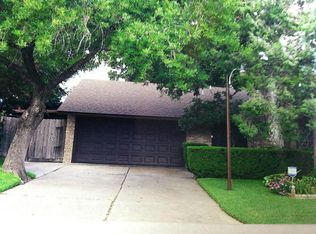 651 Blanding Dr, Houston, TX 77015