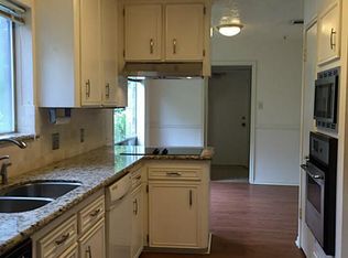 2215 Cherry Bend Dr, Houston, TX 77077
