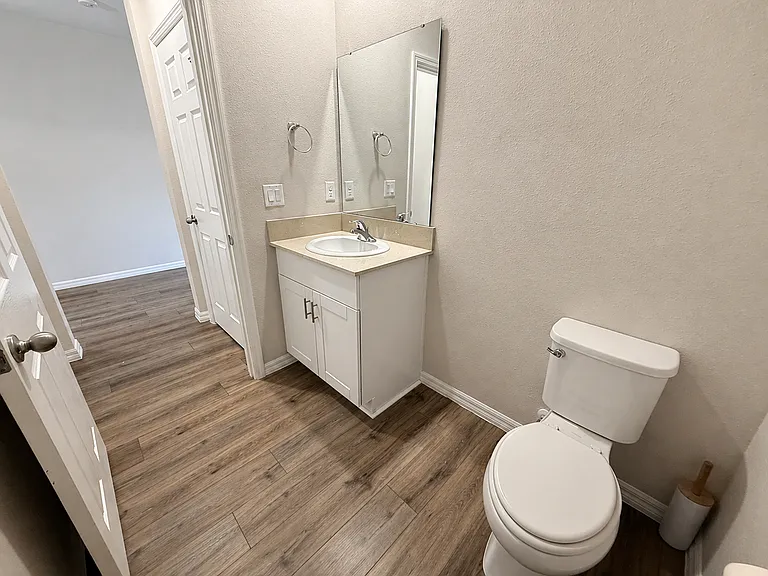1305 Current Pl — Photo 7