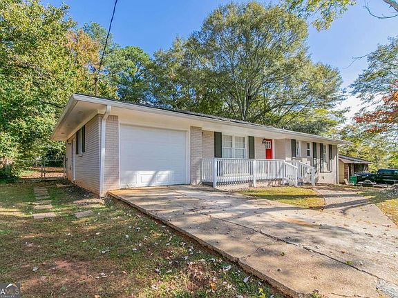 4th image of 929 Pine Roc Dr