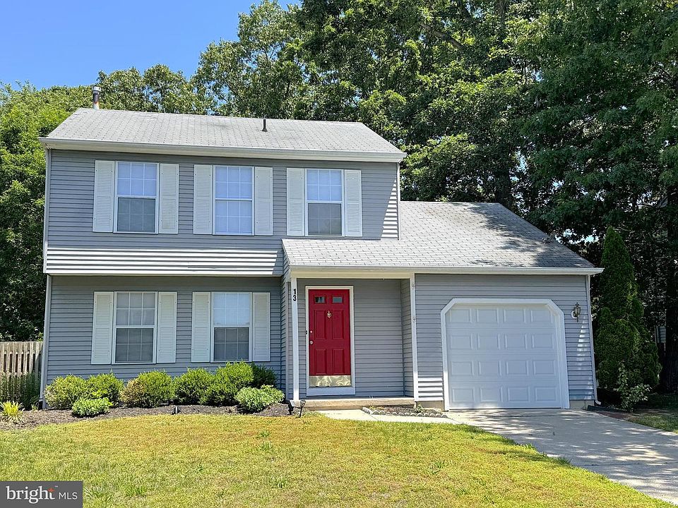 1st image of 13 Brearly Dr