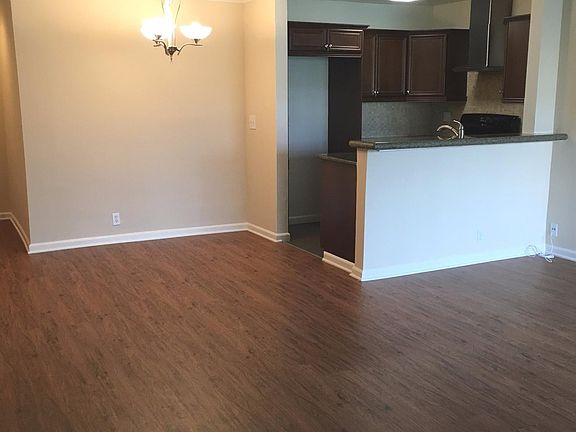4th image of 3220 Altura Ave APT 115