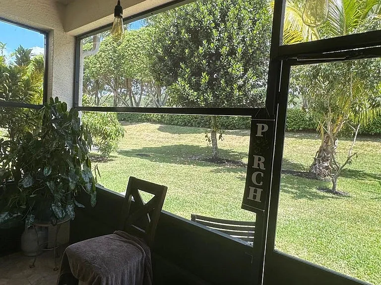 9205 Dupont Pl — Photo 22