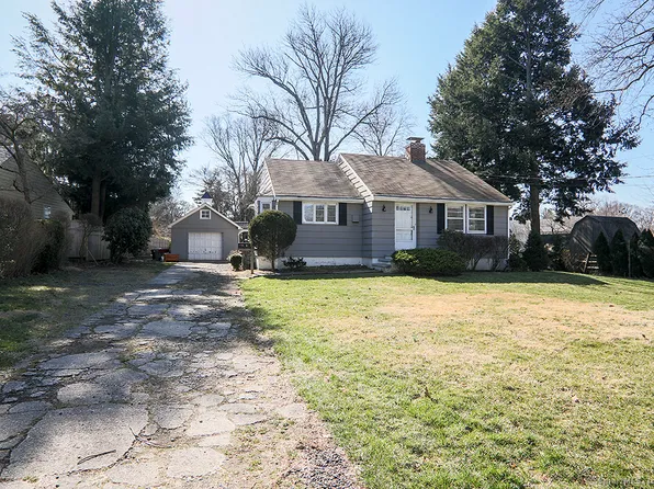 9 Beauford Road, Norwalk, CT 06854