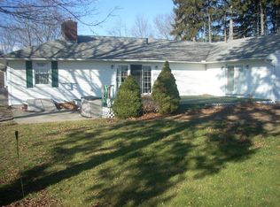 91 Ferry Hill Rd, Granby, MA 01033